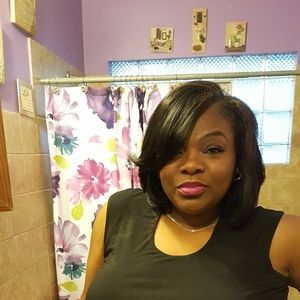 Meet your Posher, Tina